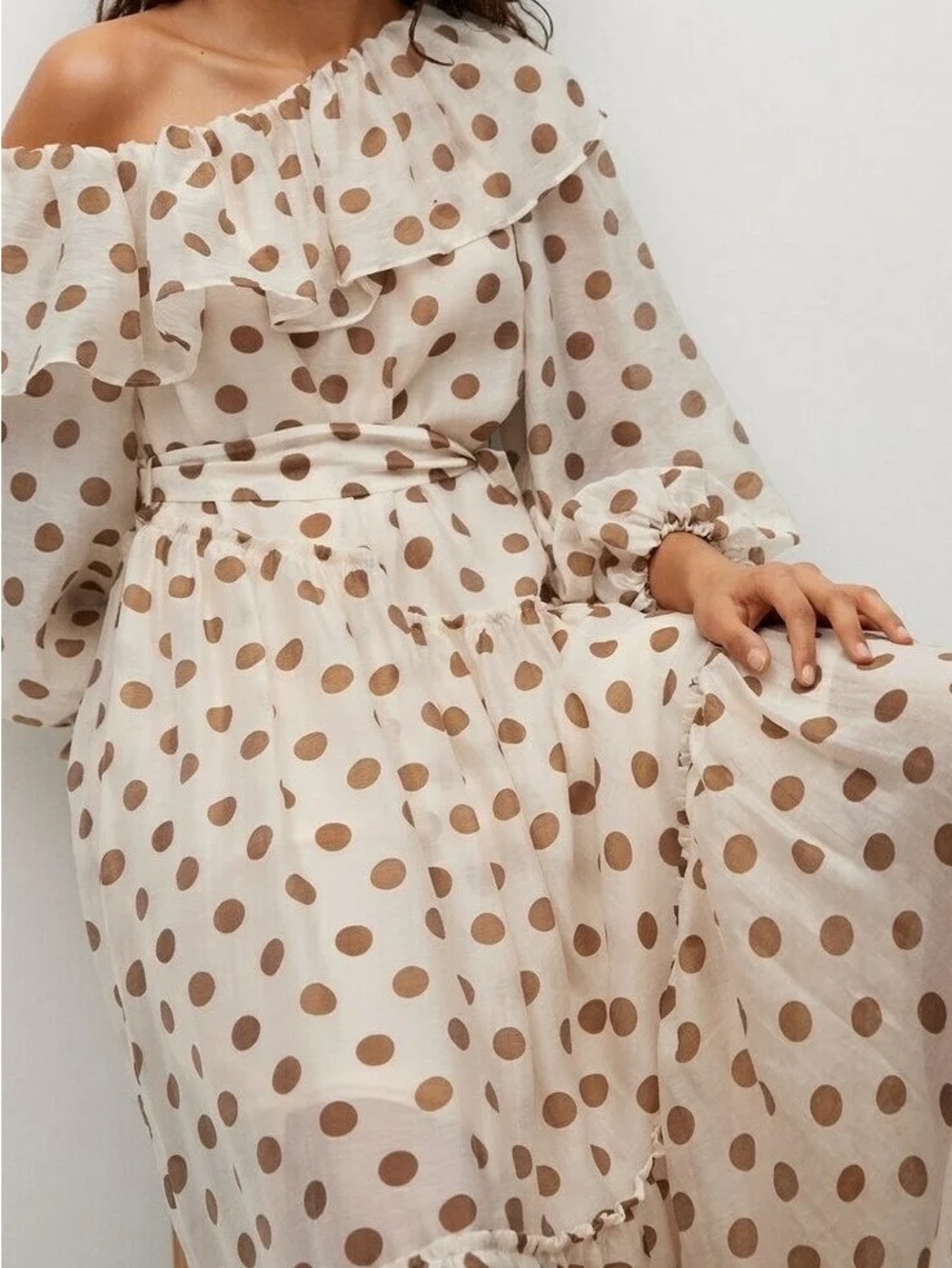 Off-Shoulder Cream Polka Dot Maxi Dress With Ruffles and Belt by Mango Size M - Picture 6 of 9
